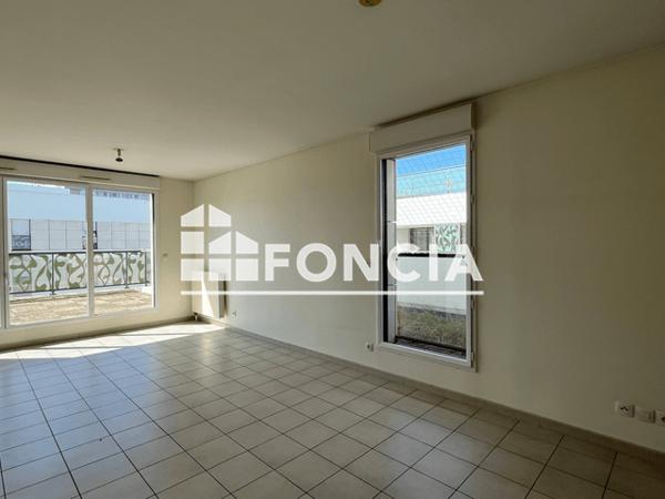 Location Appartement 4 pièces 109.87 m² - 4 PROMENADE DES SQUARES Herouville Saint Clair 14200