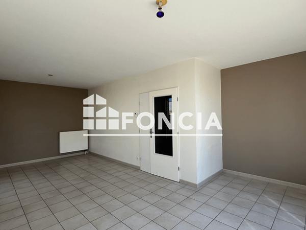 Location Appartement 4 pièces 109.87 m² - 4 PROMENADE DES SQUARES Herouville Saint Clair 14200