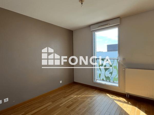 Location Appartement 4 pièces 109.87 m² - 4 PROMENADE DES SQUARES Herouville Saint Clair 14200