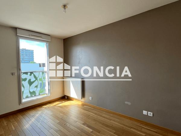 Location Appartement 4 pièces 109.87 m² - 4 PROMENADE DES SQUARES Herouville Saint Clair 14200