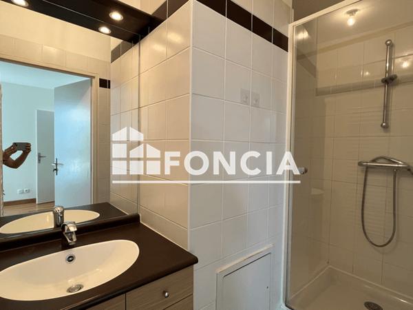 Location Appartement 4 pièces 109.87 m² - 4 PROMENADE DES SQUARES Herouville Saint Clair 14200