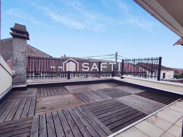 Charmante maison avec 4 chambres, 1 bureau, garage, jardin et véranda