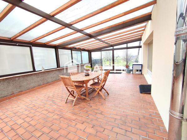 Charmante maison avec 4 chambres, 1 bureau, garage, jardin et véranda