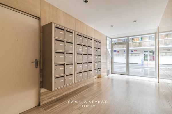 Appartement
         2 pièces
        - 44 m²