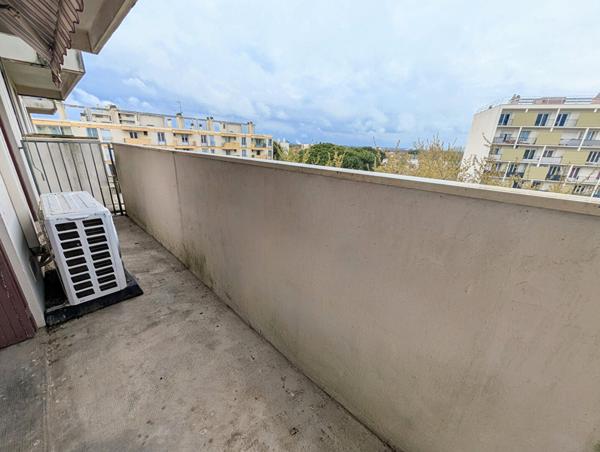 COLOMIERS Quartier Val D'Aran T4 avec deux loggias.