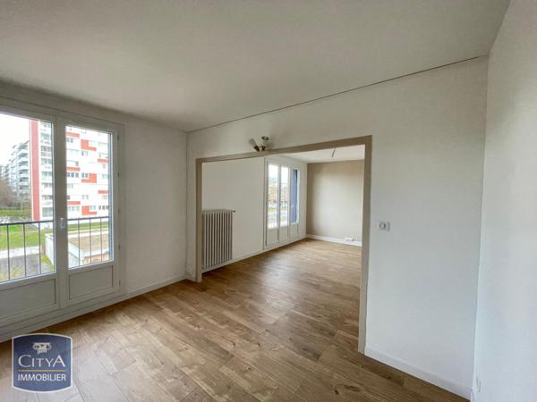 Appartement à louer 4 pièces 61.87m²