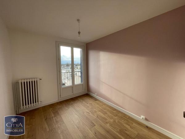 Appartement à louer 4 pièces 61.87m²