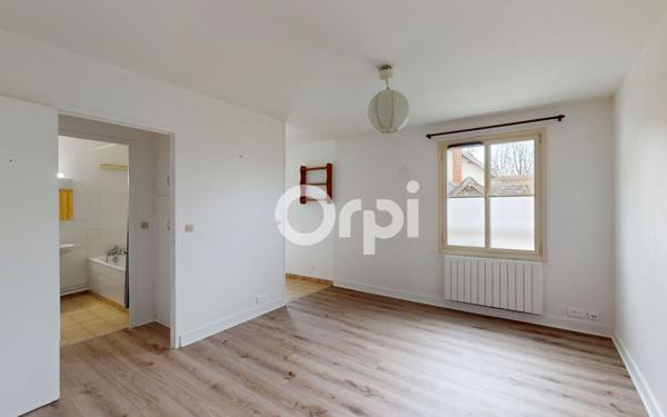 Appartement à vendre    1 pièce • 28 m2 Moret-sur-Loing