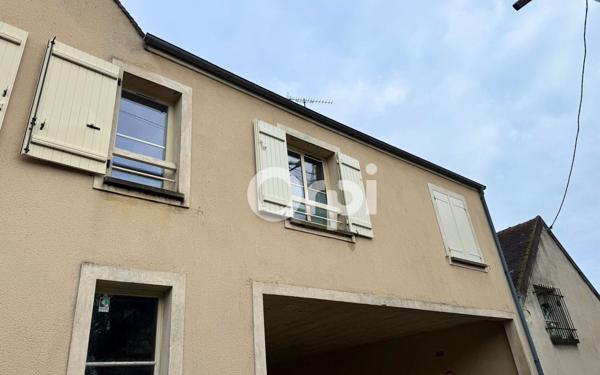 Appartement à vendre    1 pièce • 28 m2 Moret-sur-Loing