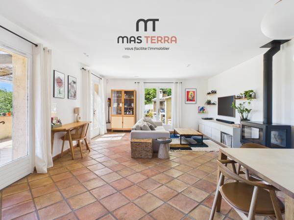 Maison
         5 pièces
        - 170 m² Bien prestige 750 000 € *