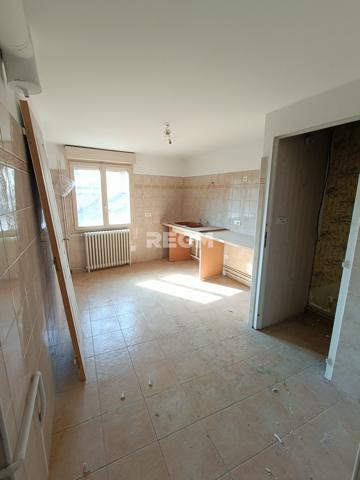 Périgueux (24000) Hypercentre Périgueux – T3 de charme avec terrasse plein sud, rare à la location !