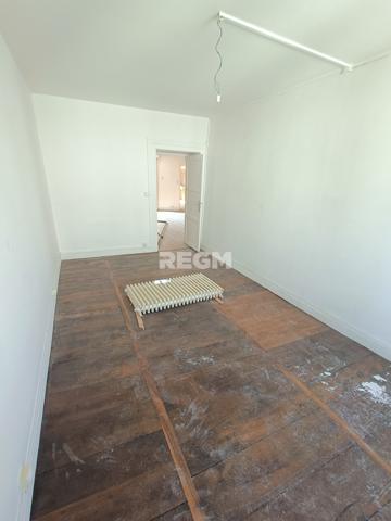 Périgueux (24000) Hypercentre Périgueux – T3 de charme avec terrasse plein sud, rare à la location !