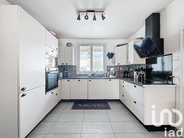 Maison à vendre 5 pièces 109 m² Savigny-le-Temple