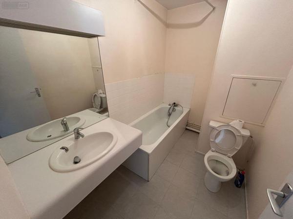 Appartement à louer à Le Mans dans la Sarthe (72000), ref : SL-72021-471