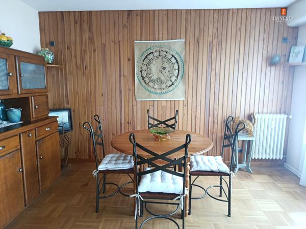 APPARTEMENT SPACIEUX AVEC BALCON, GARAGE ET CAVE