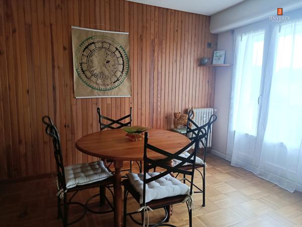 APPARTEMENT SPACIEUX AVEC BALCON, GARAGE ET CAVE