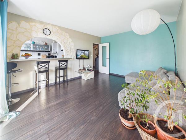 Appartement F3 à vendre  3 pièces - 61,60 m2 STE GENEVIEVE DES BOIS - 91