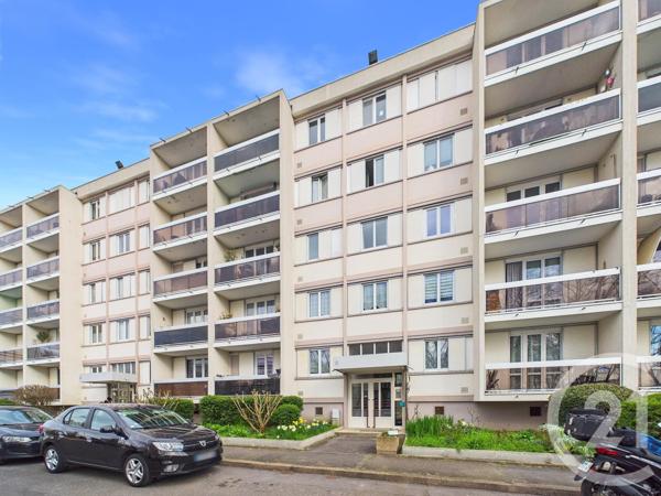 Appartement F3 à vendre  3 pièces - 61,60 m2 STE GENEVIEVE DES BOIS - 91
