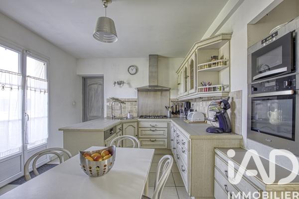 Maison à vendre 7 pièces 160 m² Estrées-Saint-Denis