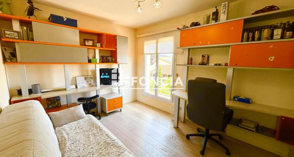 À vendre Maison 6 pièces 238 m² - Saint-chamond 42400