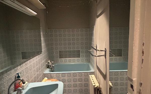 Appartement à vendre    3 pièces • 53,81 m2 Paris 13