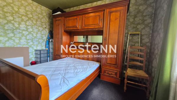 Maison de 105 m² , 6 pièces située dans un quartier recherché sur Igny - Maison avec grand jardin et plusieurs dépendances possibilité aménagement d'un studio