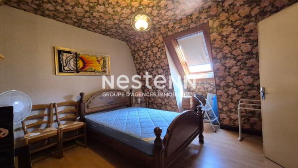 Maison de 105 m² , 6 pièces située dans un quartier recherché sur Igny - Maison avec grand jardin et plusieurs dépendances possibilité aménagement d'un studio