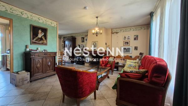 Maison de 105 m² , 6 pièces située dans un quartier recherché sur Igny - Maison avec grand jardin et plusieurs dépendances possibilité aménagement d'un studio