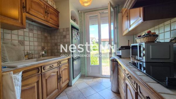 Maison de 105 m² , 6 pièces située dans un quartier recherché sur Igny - Maison avec grand jardin et plusieurs dépendances possibilité aménagement d'un studio