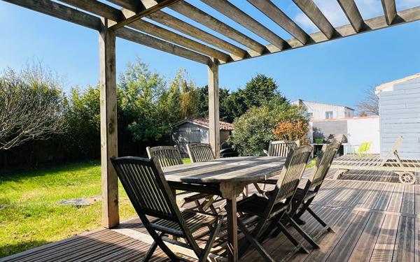 Maison à vendre    5 pièces •  Saint-Martin-de-Ré