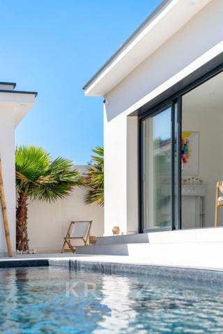 Villa contemporaine en bord de mer