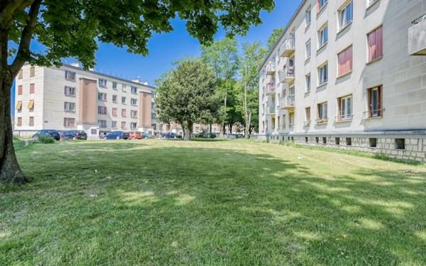 Appartement à vendre    3 pièces • 50,30 m2 Clichy-sous-Bois