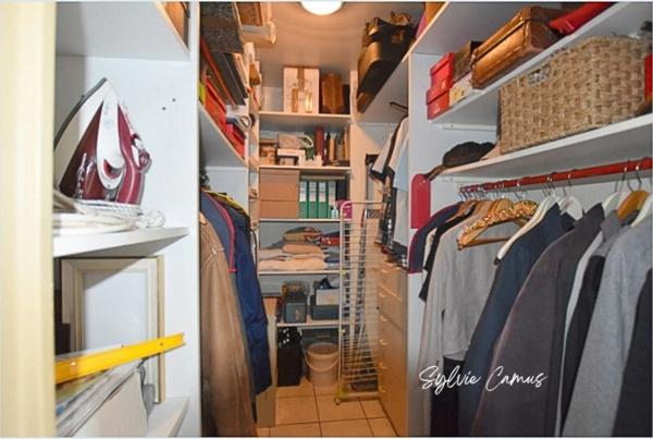 VIAGER OCCUPÉ – Opportunité patrimoniale à Saint-Genest-Lerpt (42) Duplex inversé avec vue panoramique exceptionnelle