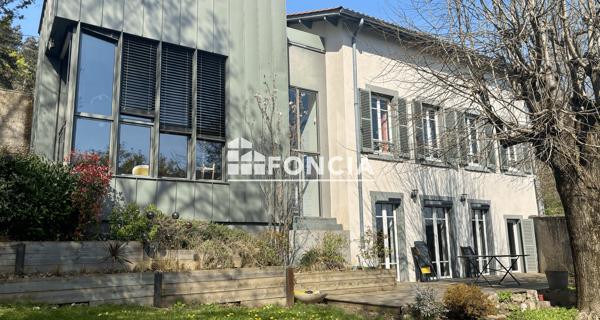 À vendre Maison 7 pièces 190 m² - Sainte-foy-lès-lyon 69110