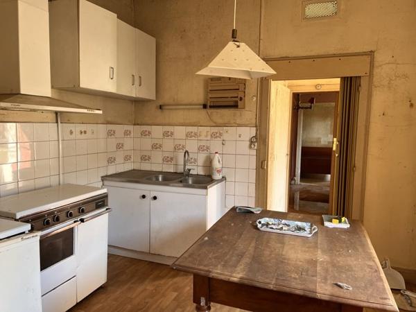 Maison à vendre 35 000 € Laval-de-Cère 6 p 85 m² DPE G