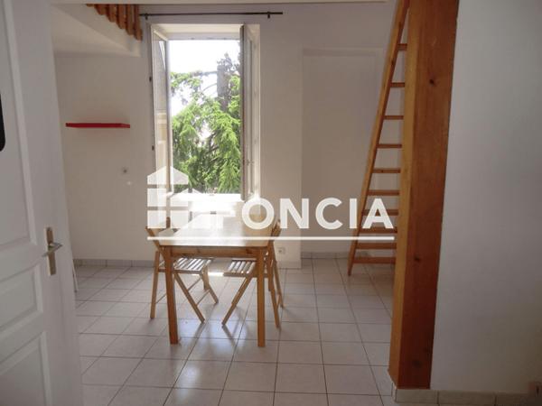 Location Studio 23.6 m² - 7 RUE BOURG DE PEAGE Voiron 38500