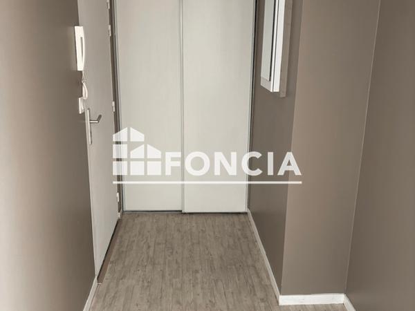 Location Appartement 2 pièces 44.38 m² - 69 rue Favart d'Herbigny Reims 51100