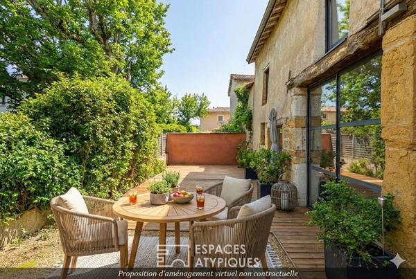 Ancienne grange avec terrasse aux volumes exceptionnels