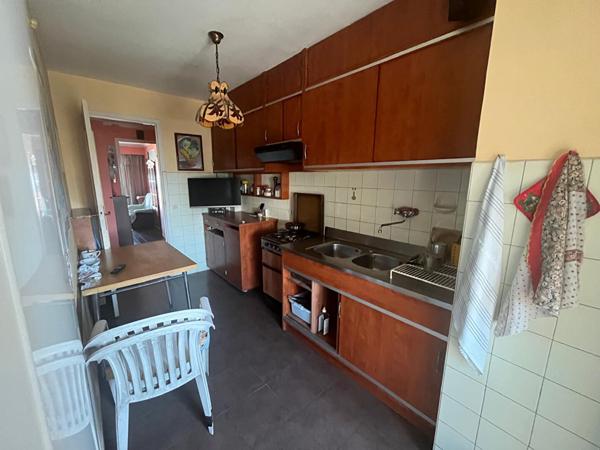 À vendre : Appartement 3 pièces avec vue mer à NICE OUEST