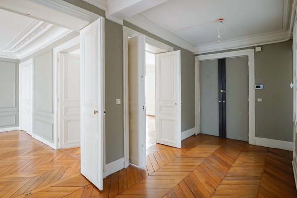 Appartement Paris 9e - DROUOT / LE PELTIER