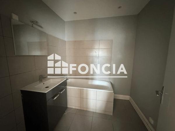 Location Appartement 2 pièces 41.92 m² - 64 RUE DES RANCY Lyon 69003