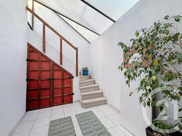 Maison à vendre  6 pièces - 132,46 m2 CHATEAURENARD - 13