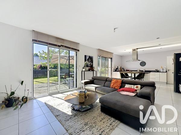 Maison à vendre 6 pièces 134 m² Séné