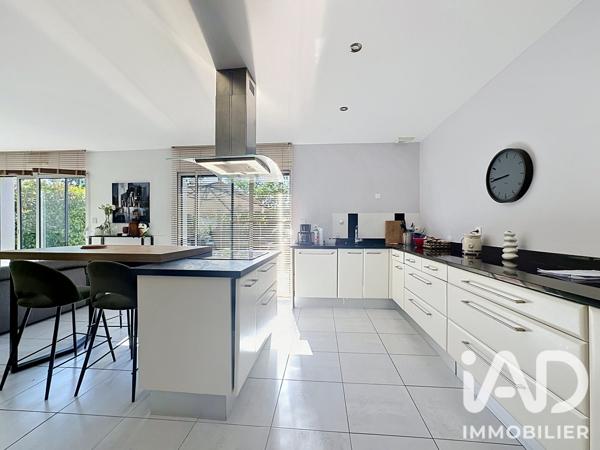 Maison à vendre 6 pièces 134 m² Séné