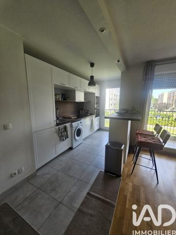 Location appartement 3 pièces 63 m² Vitry-sur-Seine