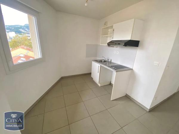 Appartement à louer 2 pièces 42.9m²