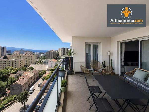 Vente                                                      Appartement
                        
                     3 pièces                      72 m2                     à Ajaccio
