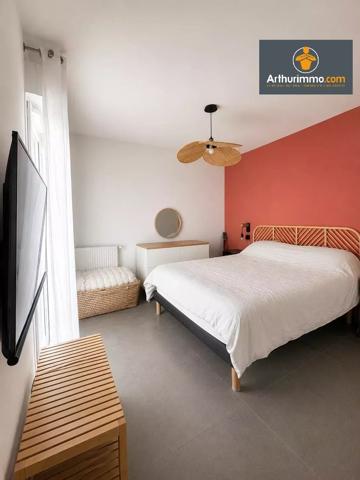 Vente                                                      Appartement
                        
                     3 pièces                      72 m2                     à Ajaccio