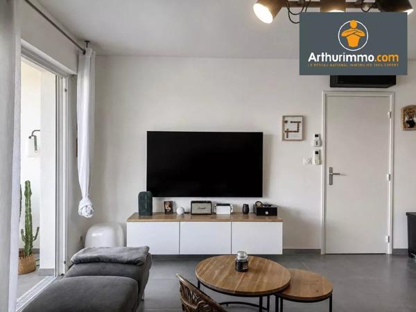Vente                                                      Appartement
                        
                     3 pièces                      72 m2                     à Ajaccio