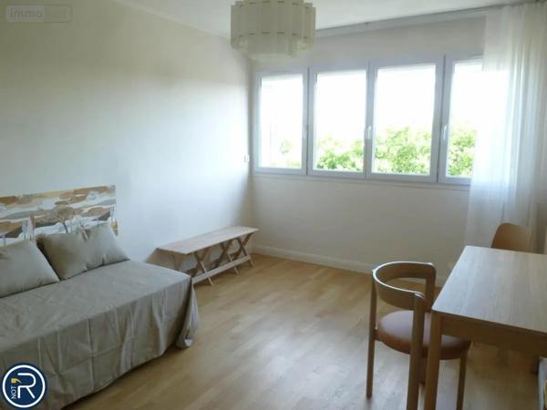 Location - Appartement Laval 53000 5 pièces 97 m 2 2500 m 2